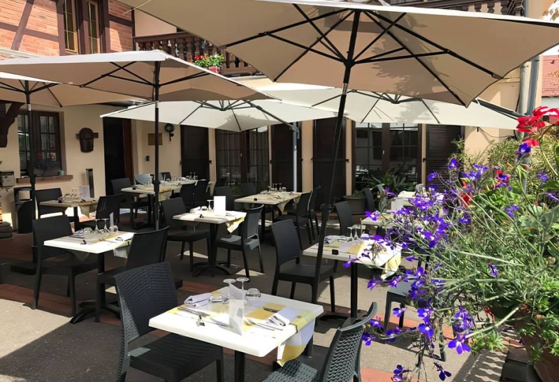 Le restaurant - A l'Étoile - Logis Hotel - Wingersheim-les-Quatre-Bans - top resto WINGERSHEIM